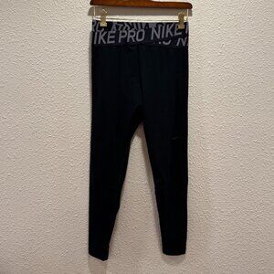 Nike Pro Intertwist Leggings